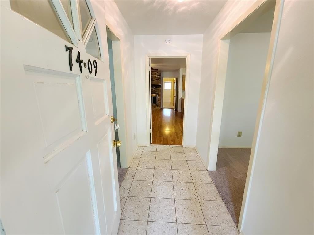 7409 Brentcove Cir - Photo 3 of 28