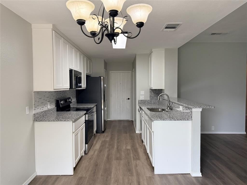 1113 Greenbend Dr - Photo 7 of 20