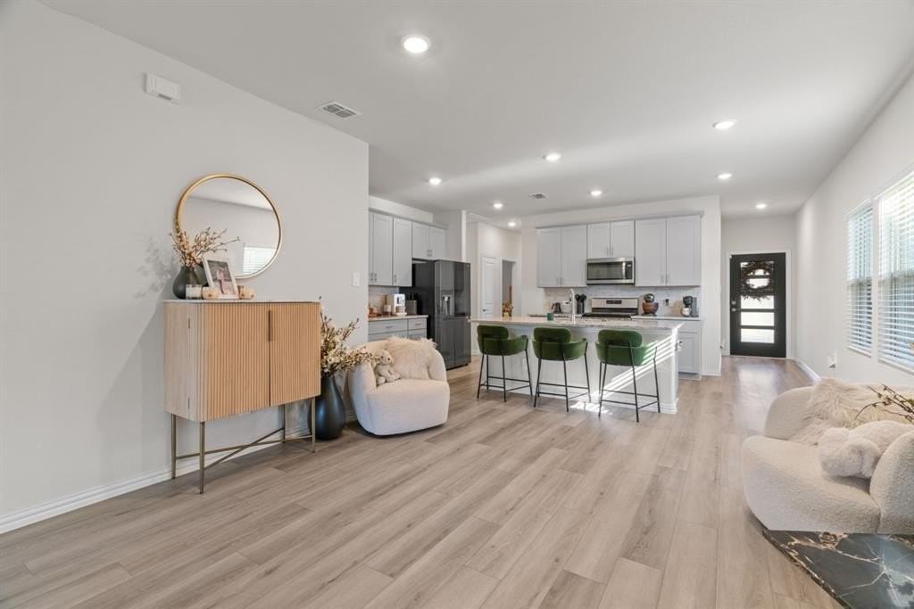 403 Cottagewood Dr - Photo 6 of 31