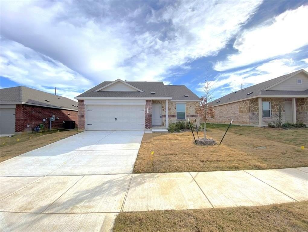 2037 Derby Ln - Photo 2 of 21