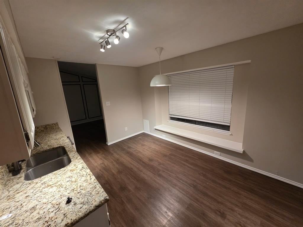 11136 Mccree Rd - Photo 3 of 10