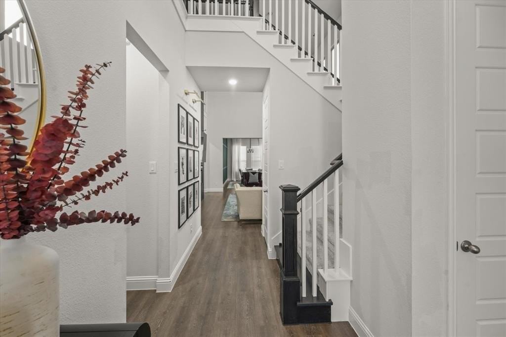 1171 Anatole Dr - Photo 6 of 28