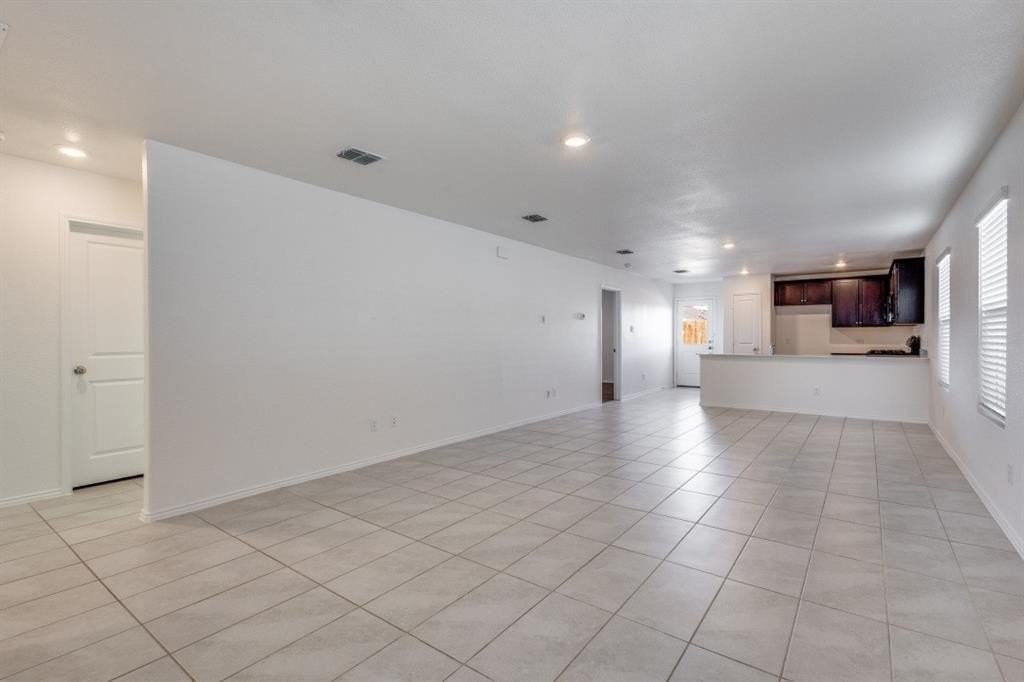 3612 Kinglet Ct - Photo 4 of 15