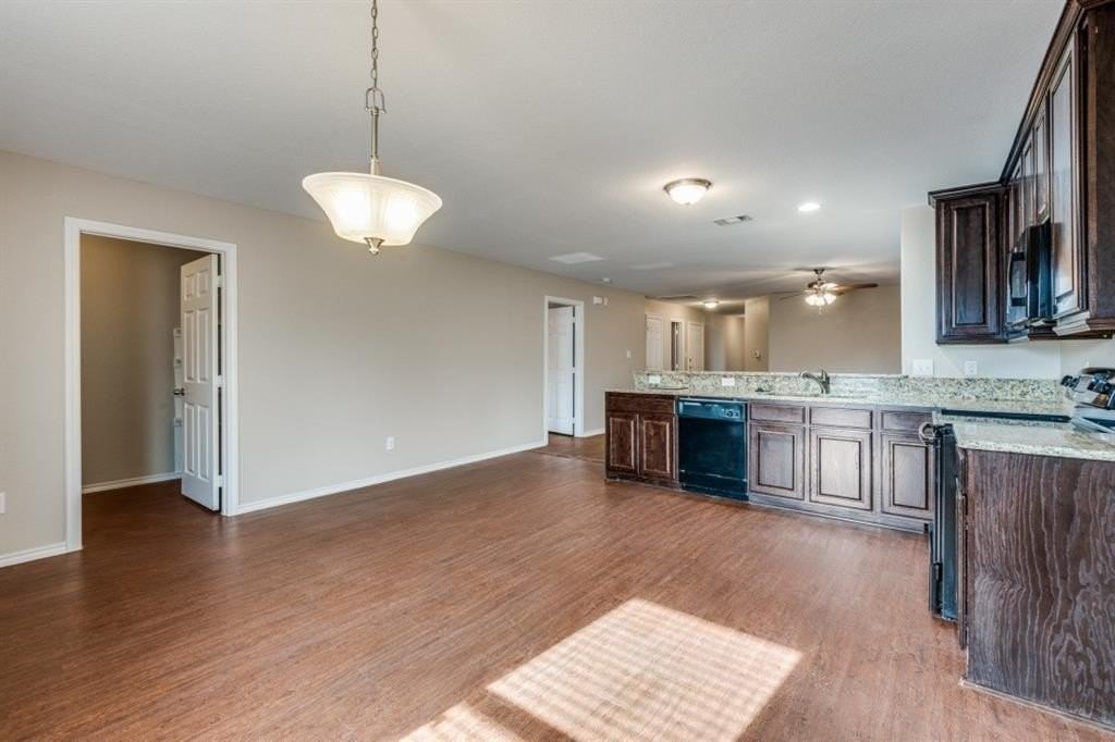 1824 Village Park Trl - Photo 3 of 13