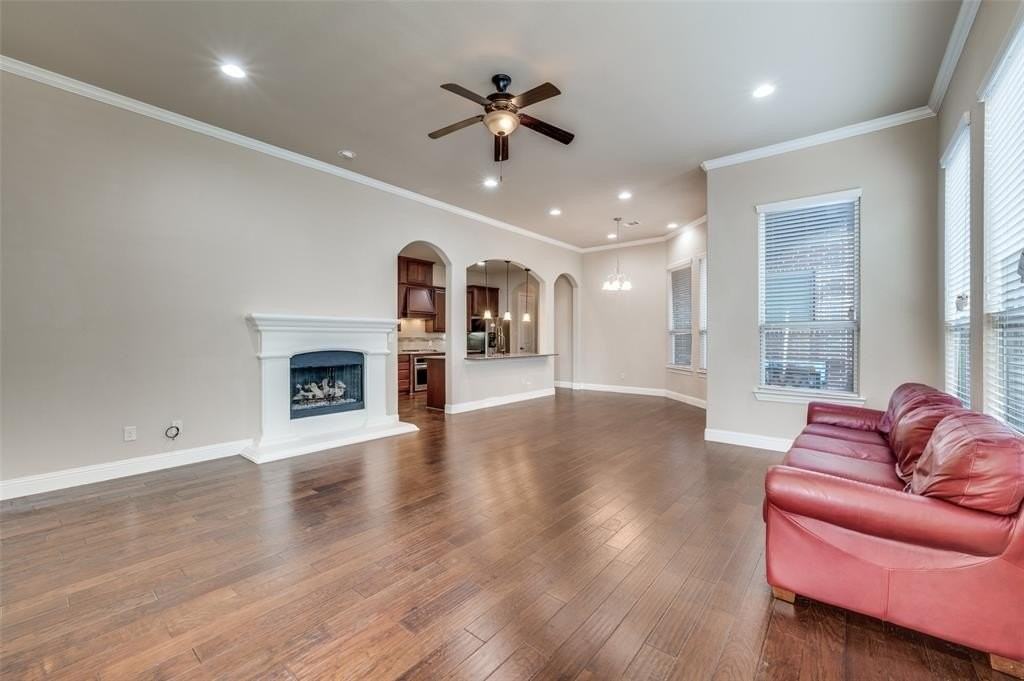 540 Enfield Dr - Photo 7 of 25