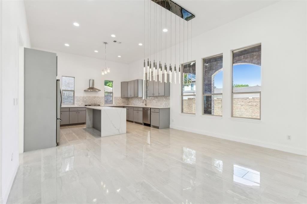 1210 Haven Cir - Photo 6 of 40