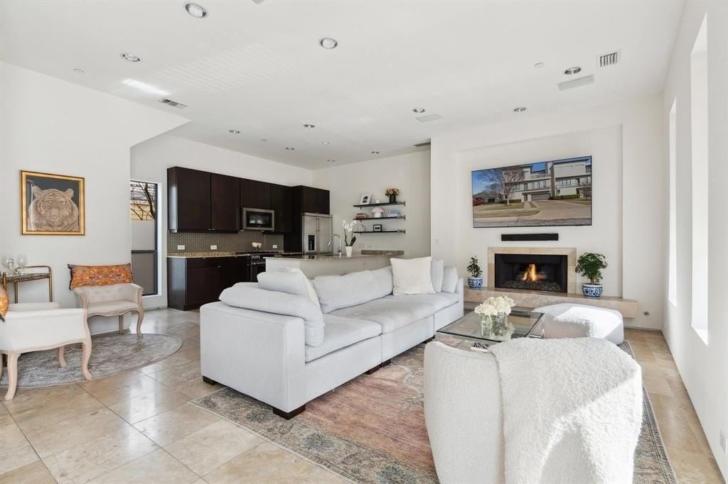 4302 Deere St #A - Photo 6 of 28