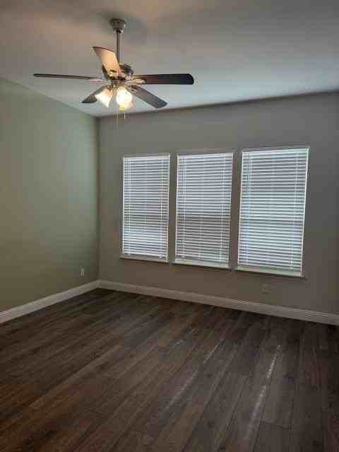 1436 Lakeview Dr - Photo 4 of 16