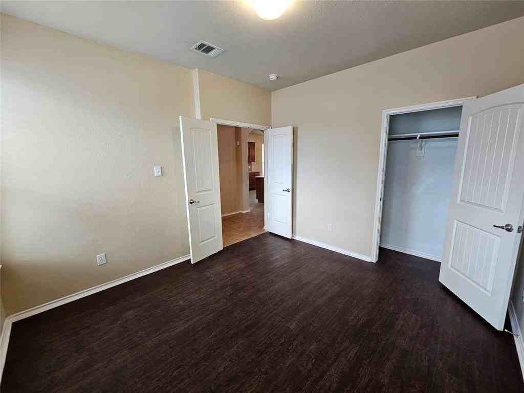 9117 Cape Cod Blvd - Photo 4 of 39