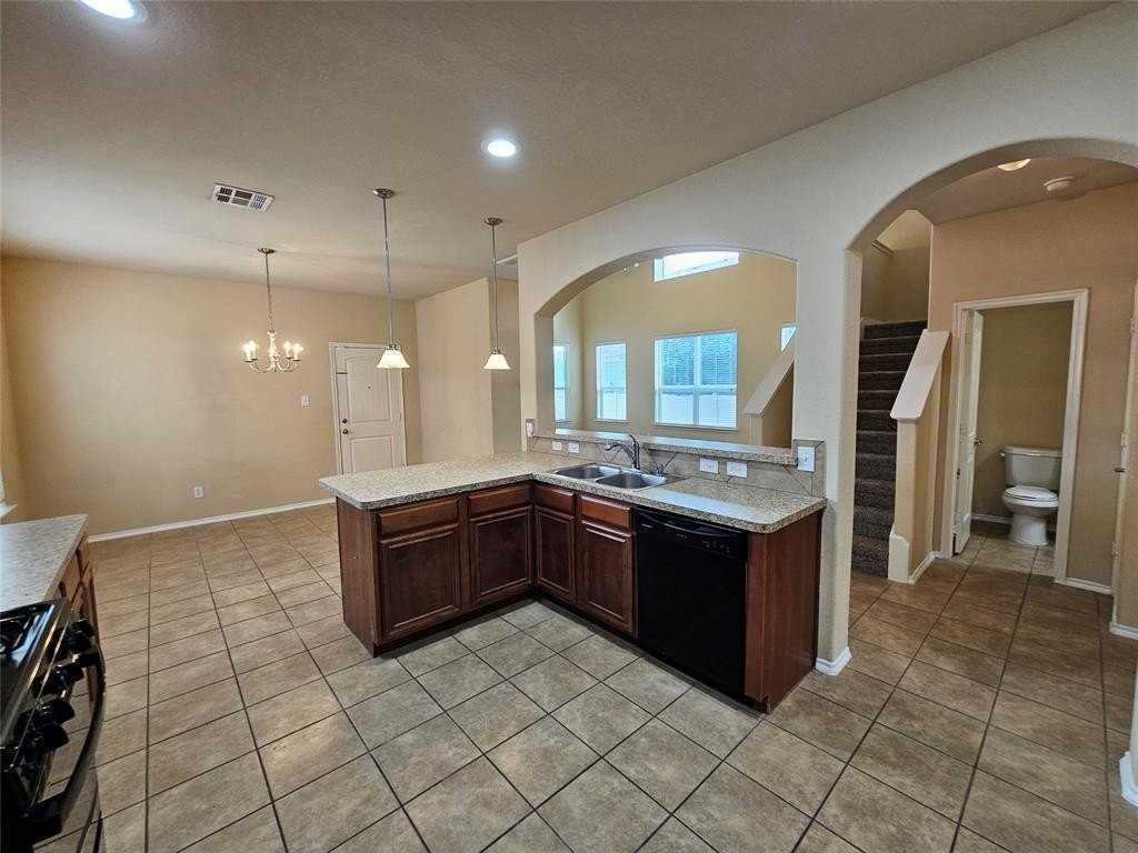 9117 Cape Cod Blvd - Photo 7 of 39