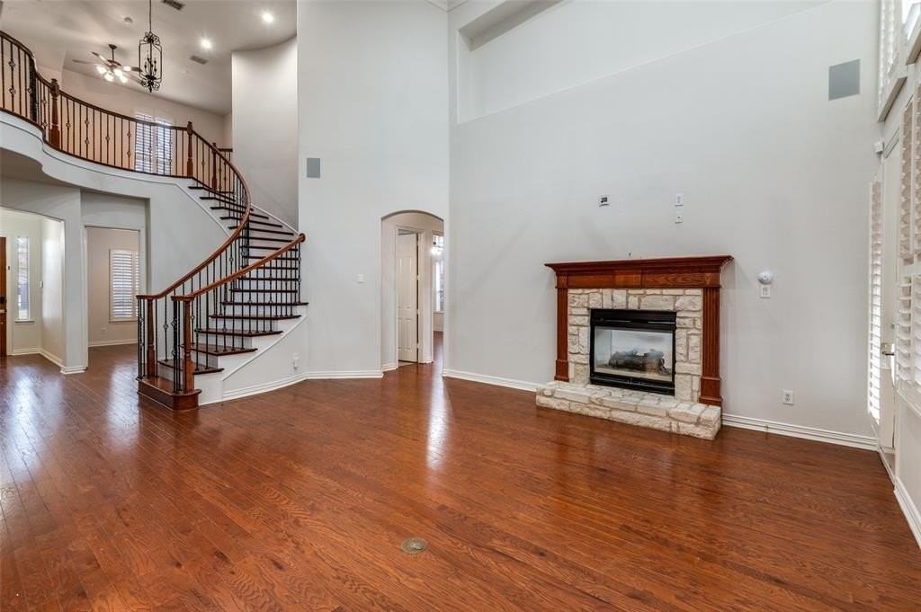 1991 Sandy Creek Dr - Photo 2 of 25