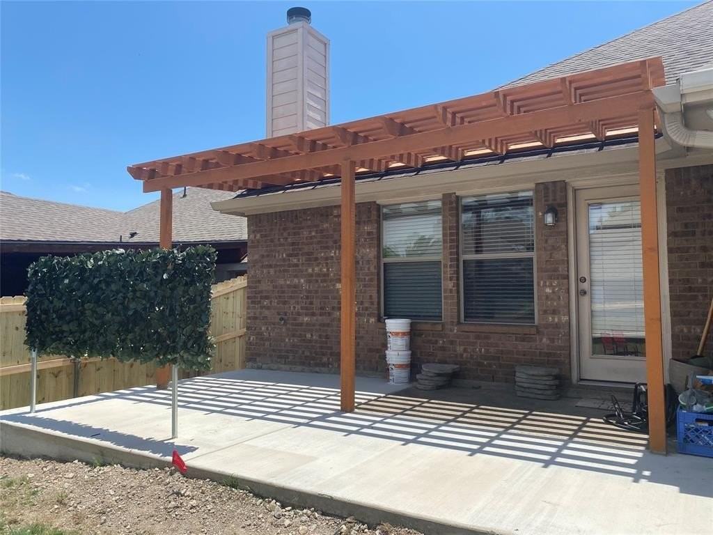 204 Dancing Light Ln - Photo 3 of 21