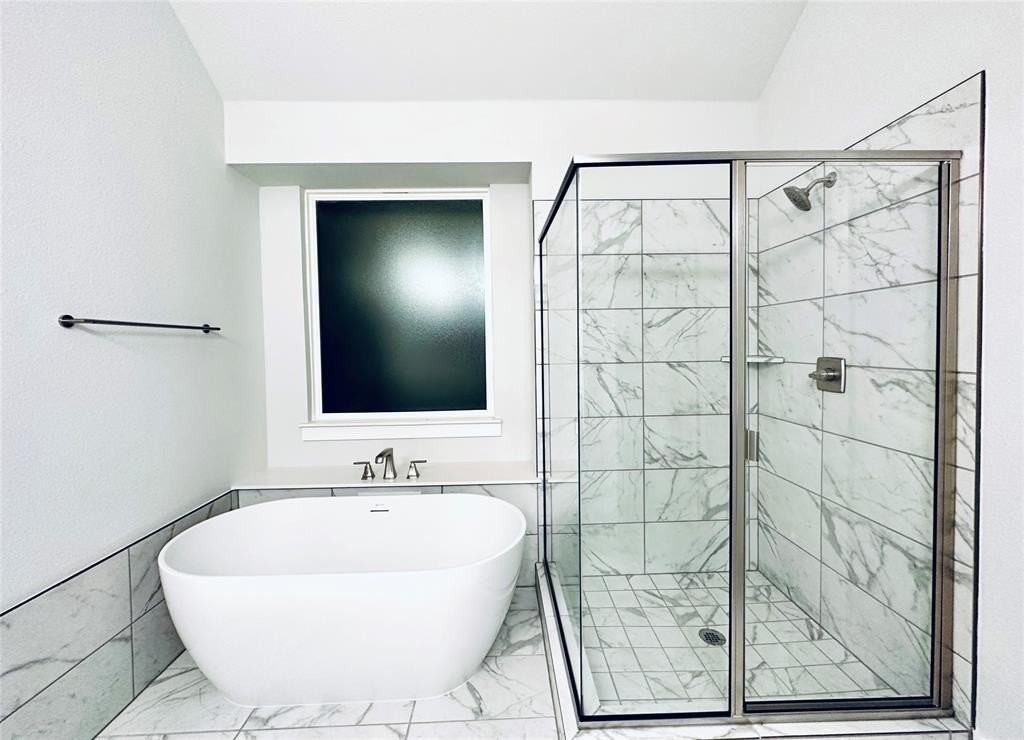 6242 Lake Brook Dr - Photo 6 of 10