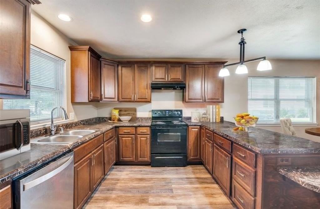 309 Emma Jane St - Photo 3 of 16