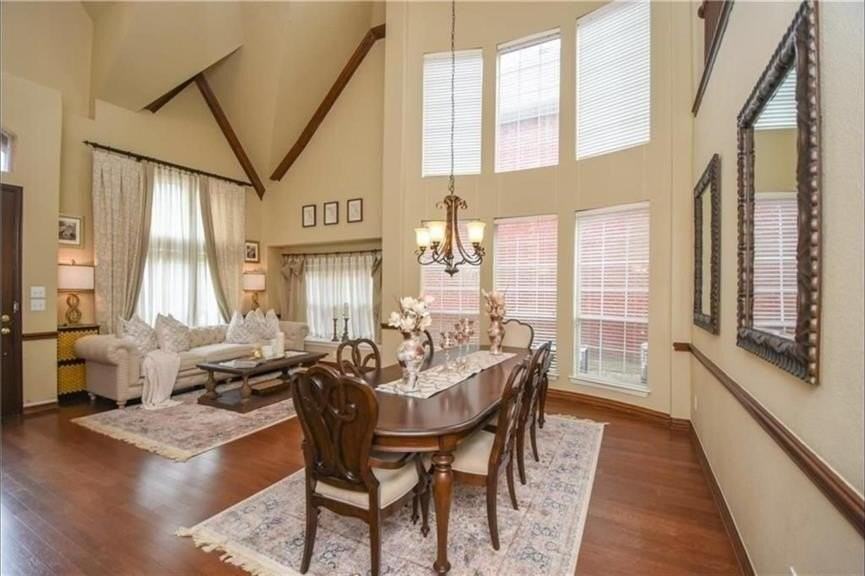 3245 Forestbrook Dr - Photo 2 of 9