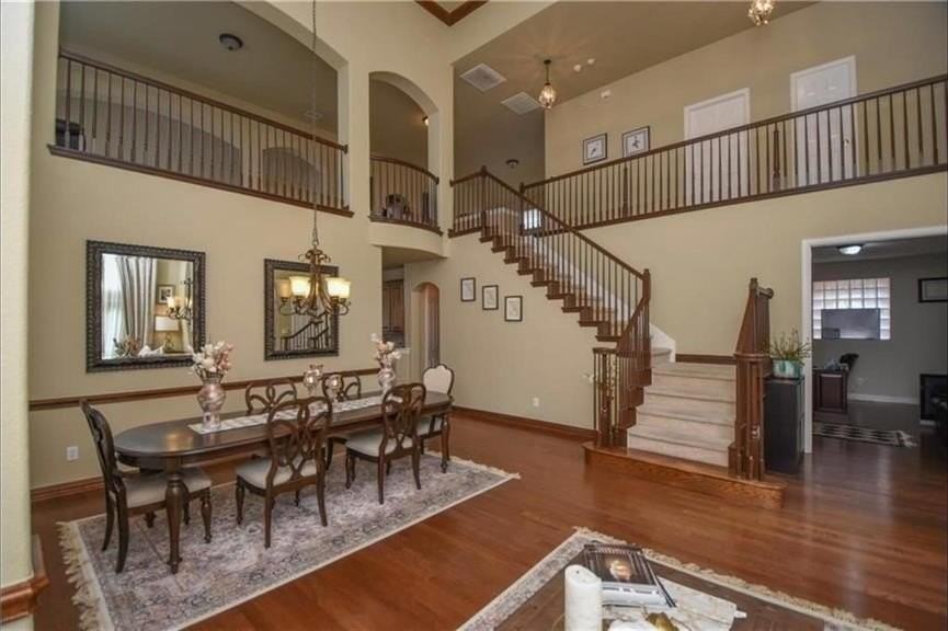 3245 Forestbrook Dr - Photo 4 of 9