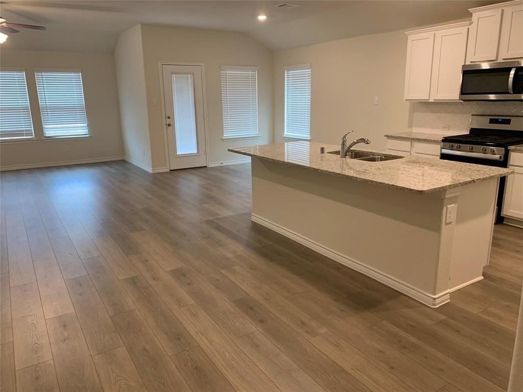 6321 Crownmere Dr - Photo 6 of 26