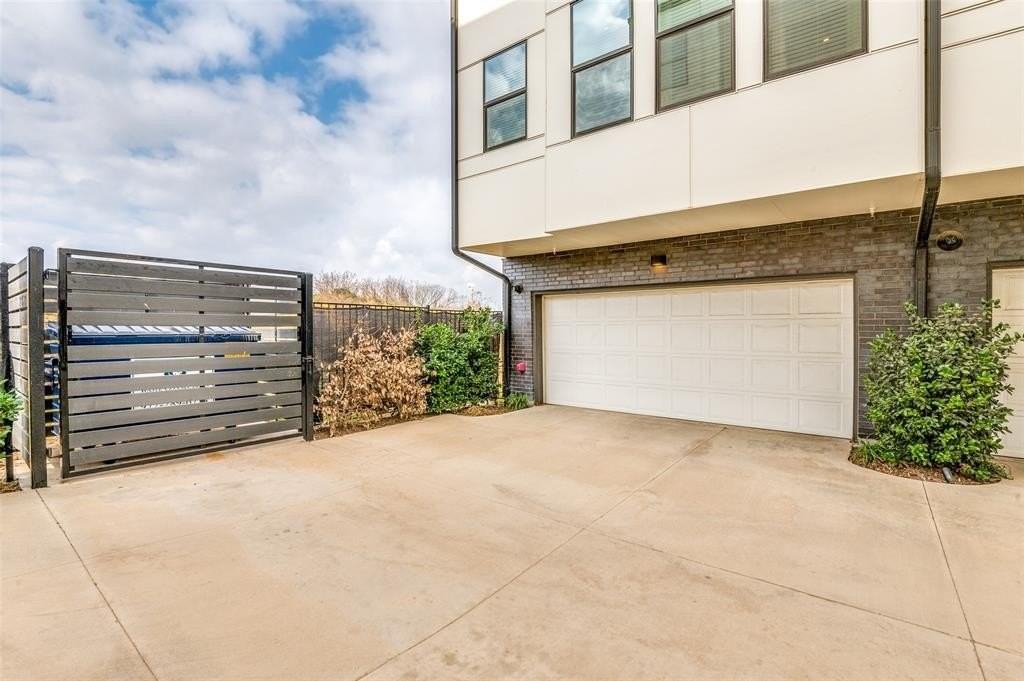 1813 Park Ave #107 - Photo 2 of 25