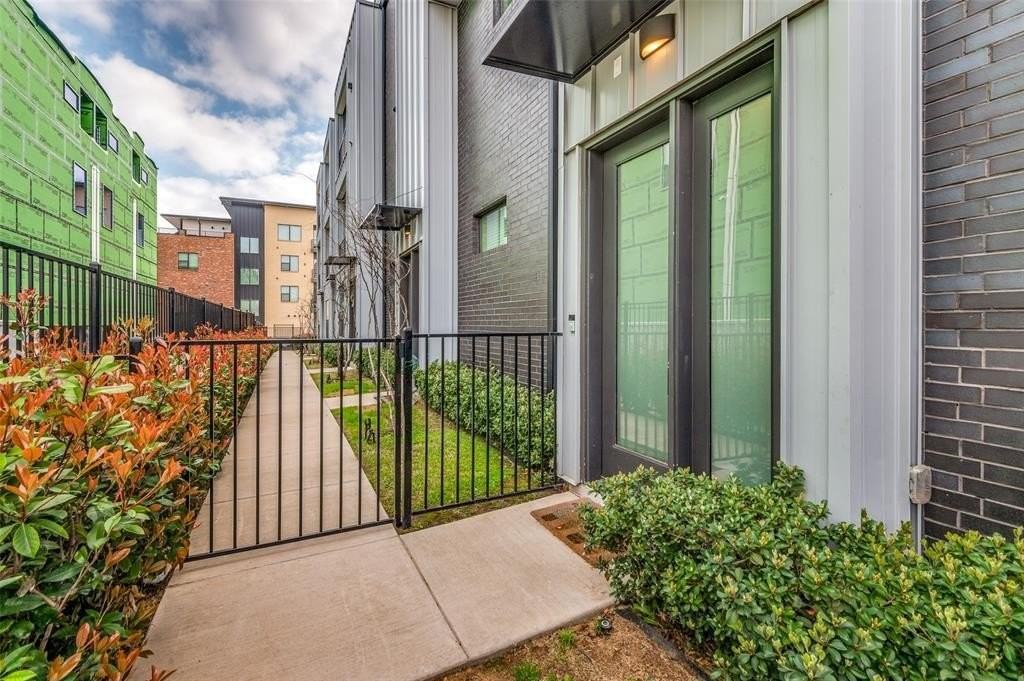 1813 Park Ave #107 - Photo 4 of 25