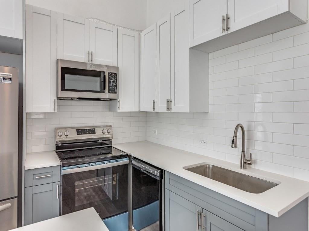 3821 Horizon Pl - Photo 3 of 19