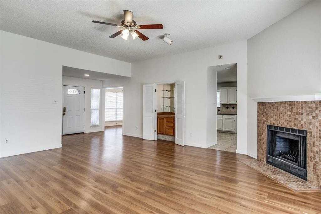 1302 Silver Maple Dr - Photo 2 of 11