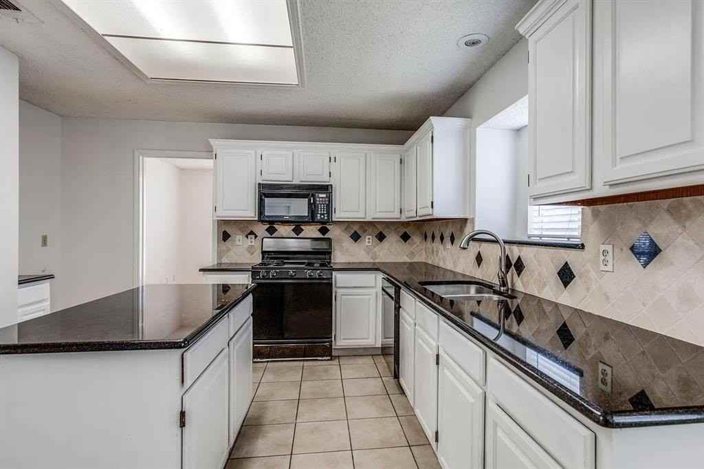 1302 Silver Maple Dr - Photo 7 of 11