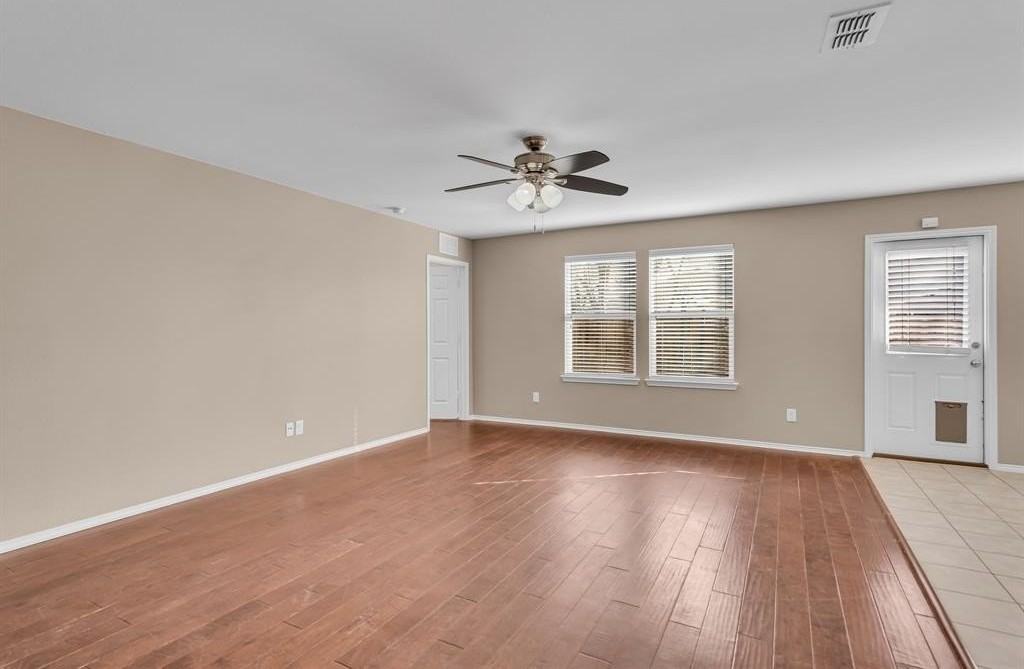 1309 Rivers Creek Ln - Photo 5 of 29