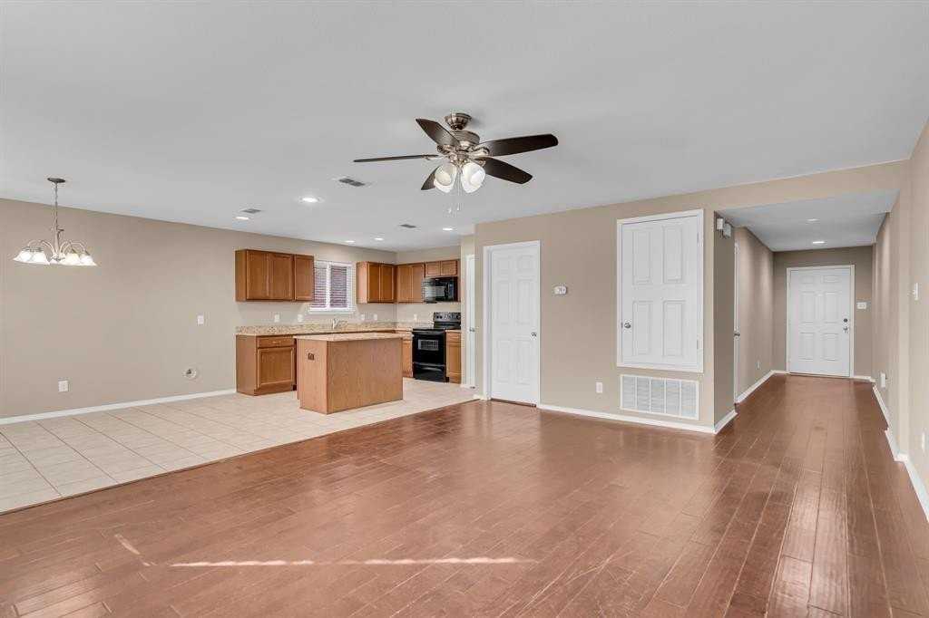 1309 Rivers Creek Ln - Photo 7 of 29