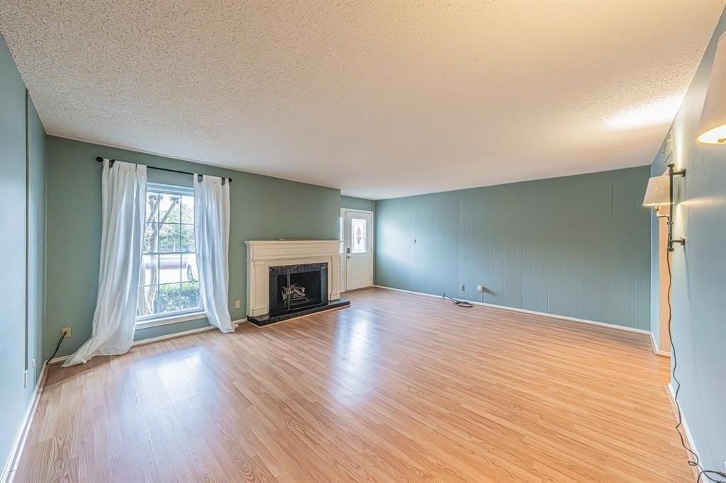 15927 Preston Rd #1005 - Photo 4 of 40