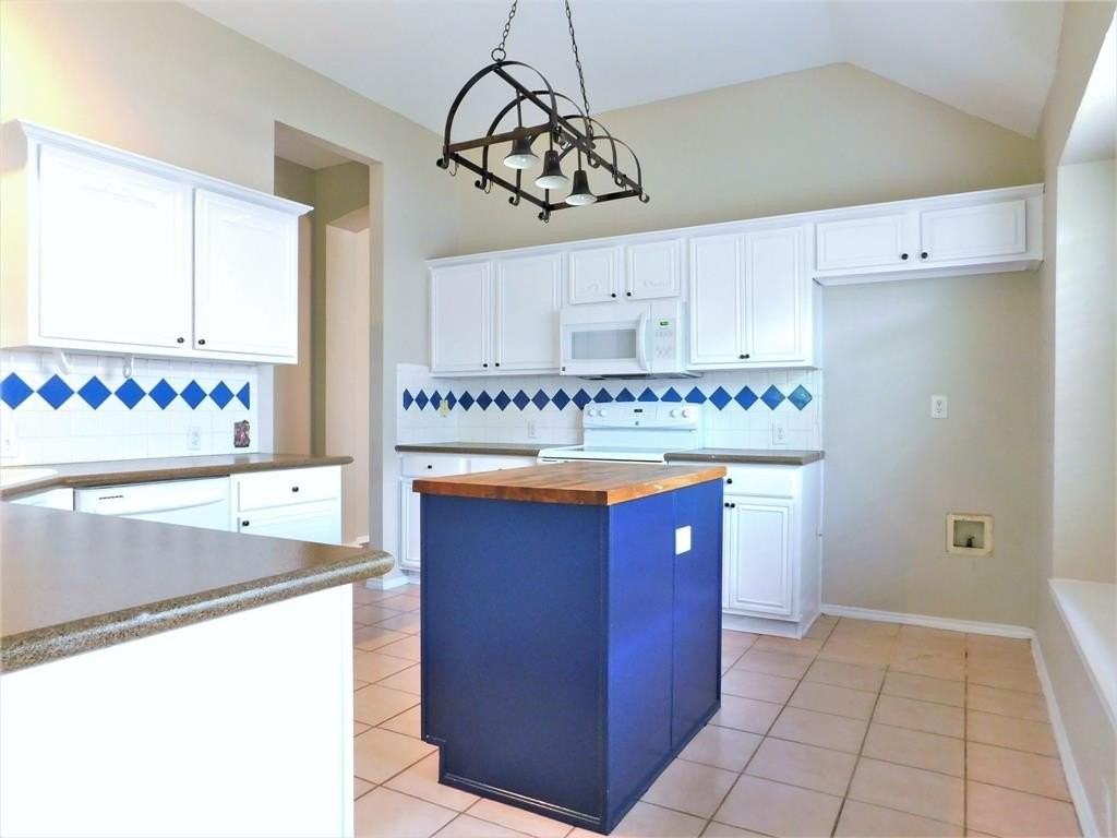 1664 Big Bend Dr - Photo 7 of 21