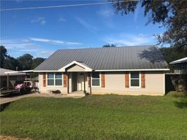 featured image of 805 Clay St