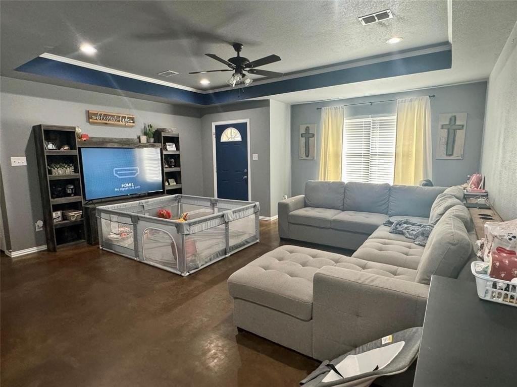 805 Clay St - Photo 3 of 13