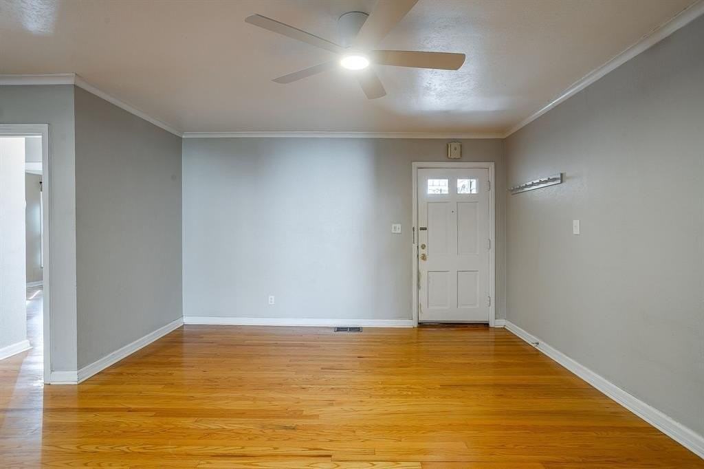 4224 Donnelly Ave - Photo 5 of 34