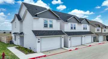 featured image of 5725 Blue Sapphire Ave