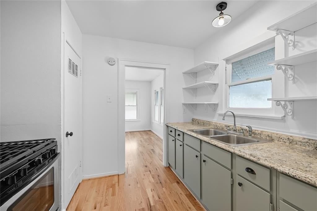 800 W Lowden St - Photo 7 of 18