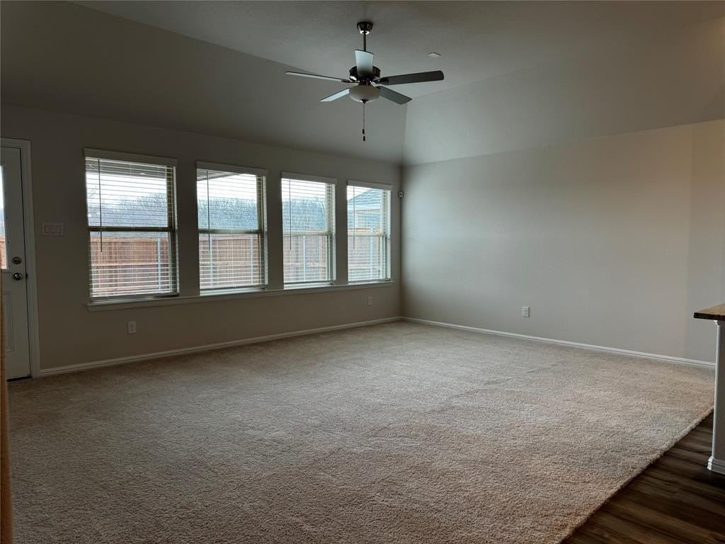 2620 Rambling Rd - Photo 2 of 21