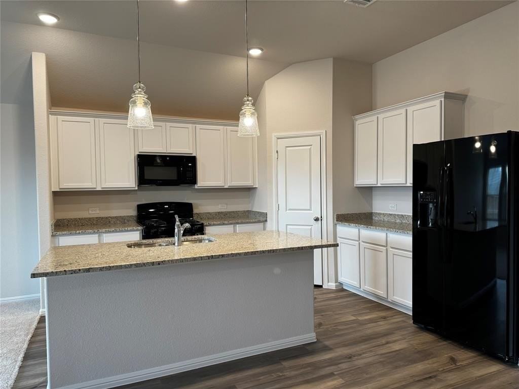 2620 Rambling Rd - Photo 6 of 21