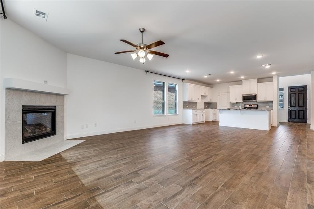 1400 Elizabeth St - Photo 7 of 25