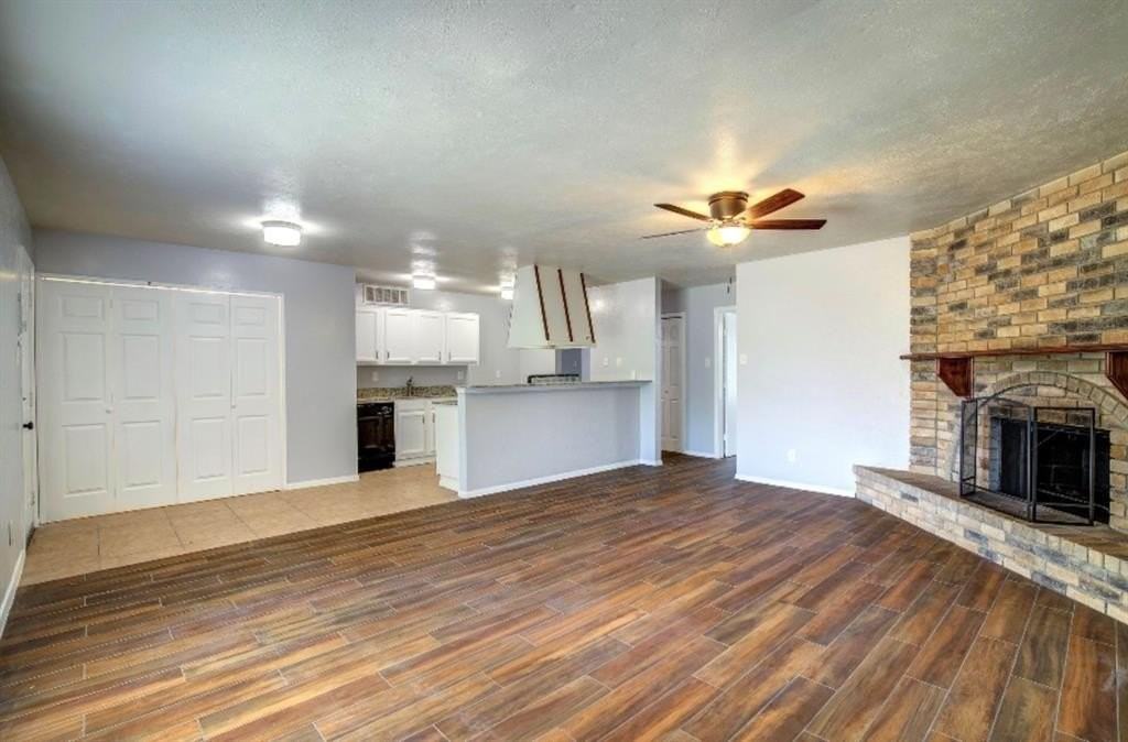 713 Meadow Mead Dr - Photo 2 of 27