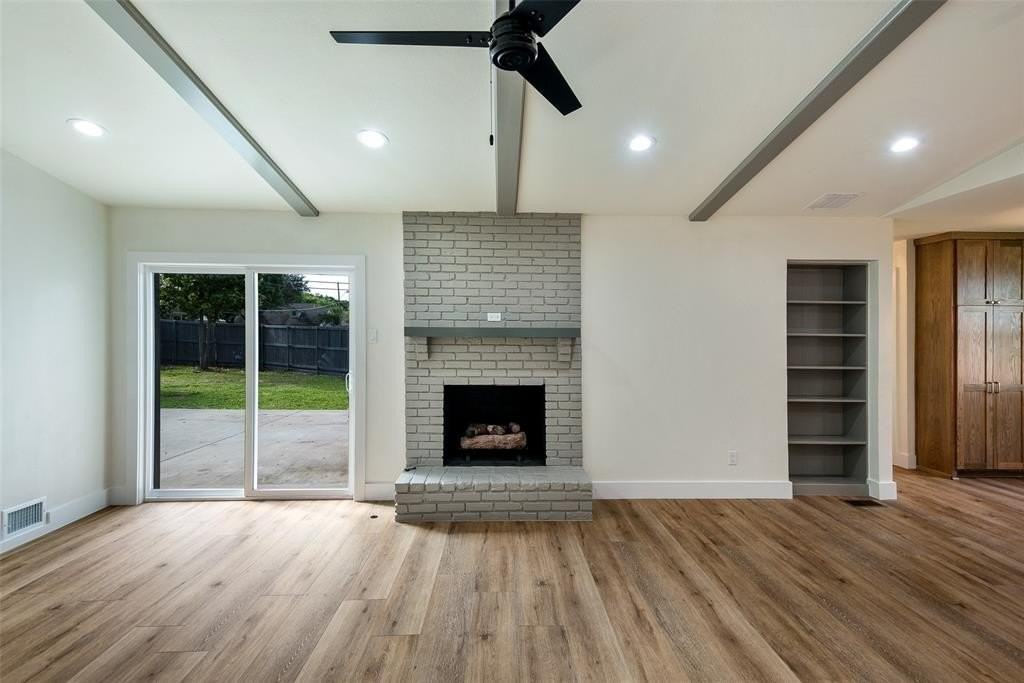 13880 Far Hills Ln - Photo 5 of 33