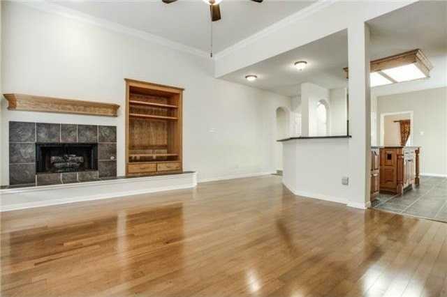 7616 Jennifer Ln - Photo 6 of 24