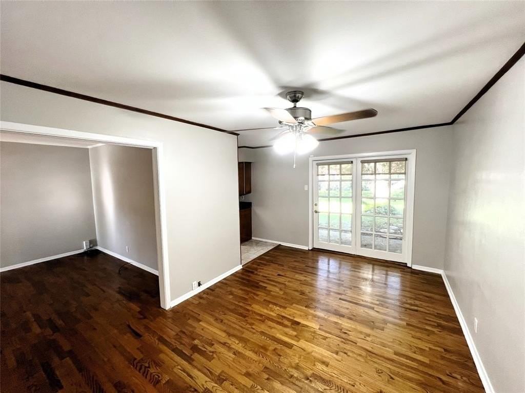 10025 Newcombe Dr - Photo 5 of 23