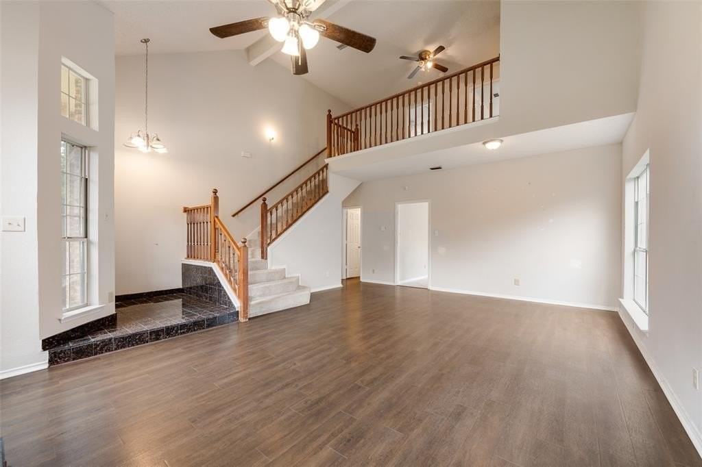 1632 Tuley St - Photo 6 of 20