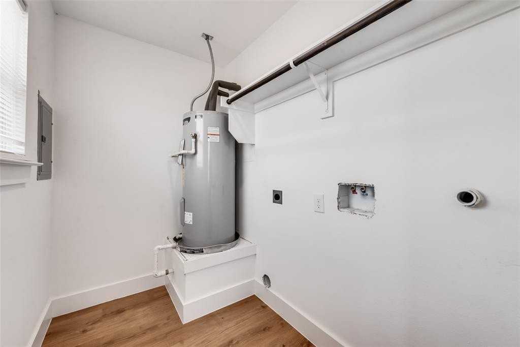 114 Nail Ct #100 - Photo 7 of 14