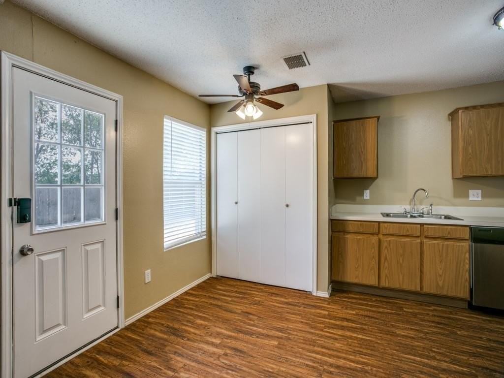 505 Mitch St - Photo 6 of 12