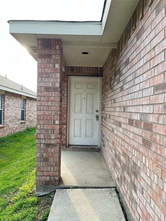 8921 Sun Haven Way - Photo 2 of 27