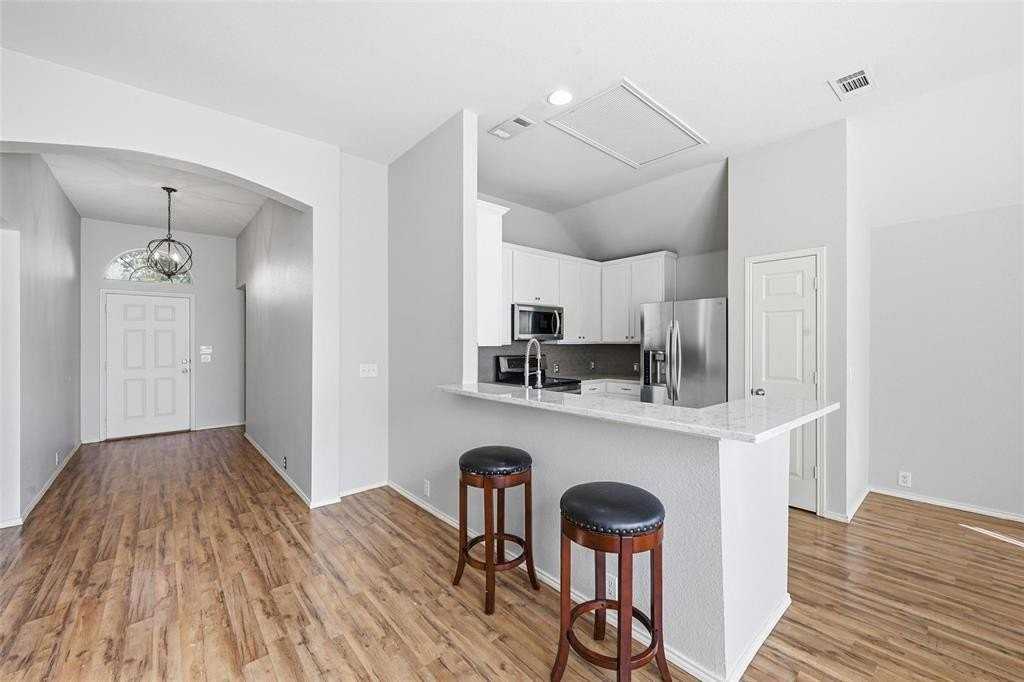 1020 Hay Stack Ct - Photo 7 of 20