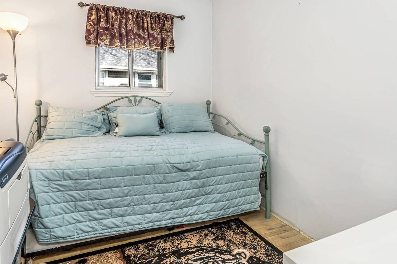 Nassau Rd - Photo 6 of 10