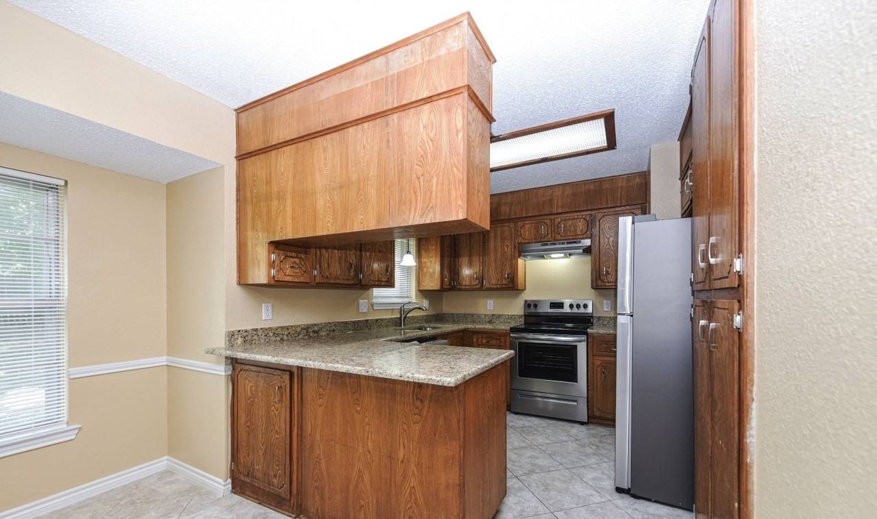 1604 Edgefield St - Photo 4 of 8