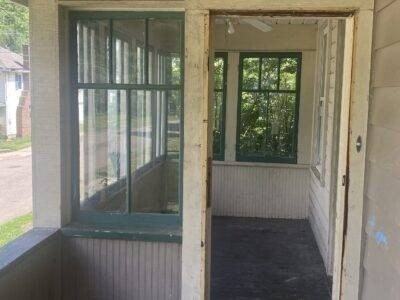 341 11th SW St - Photo 2 of 13